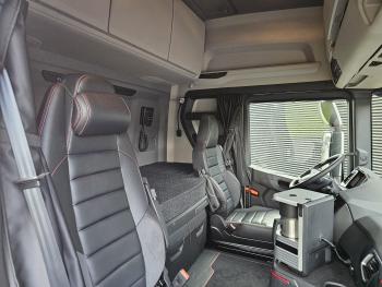 Scania R590 - 8x2 WIDE SPREAD / HMF 95 tm - JIB - LIER / NIEUW!
